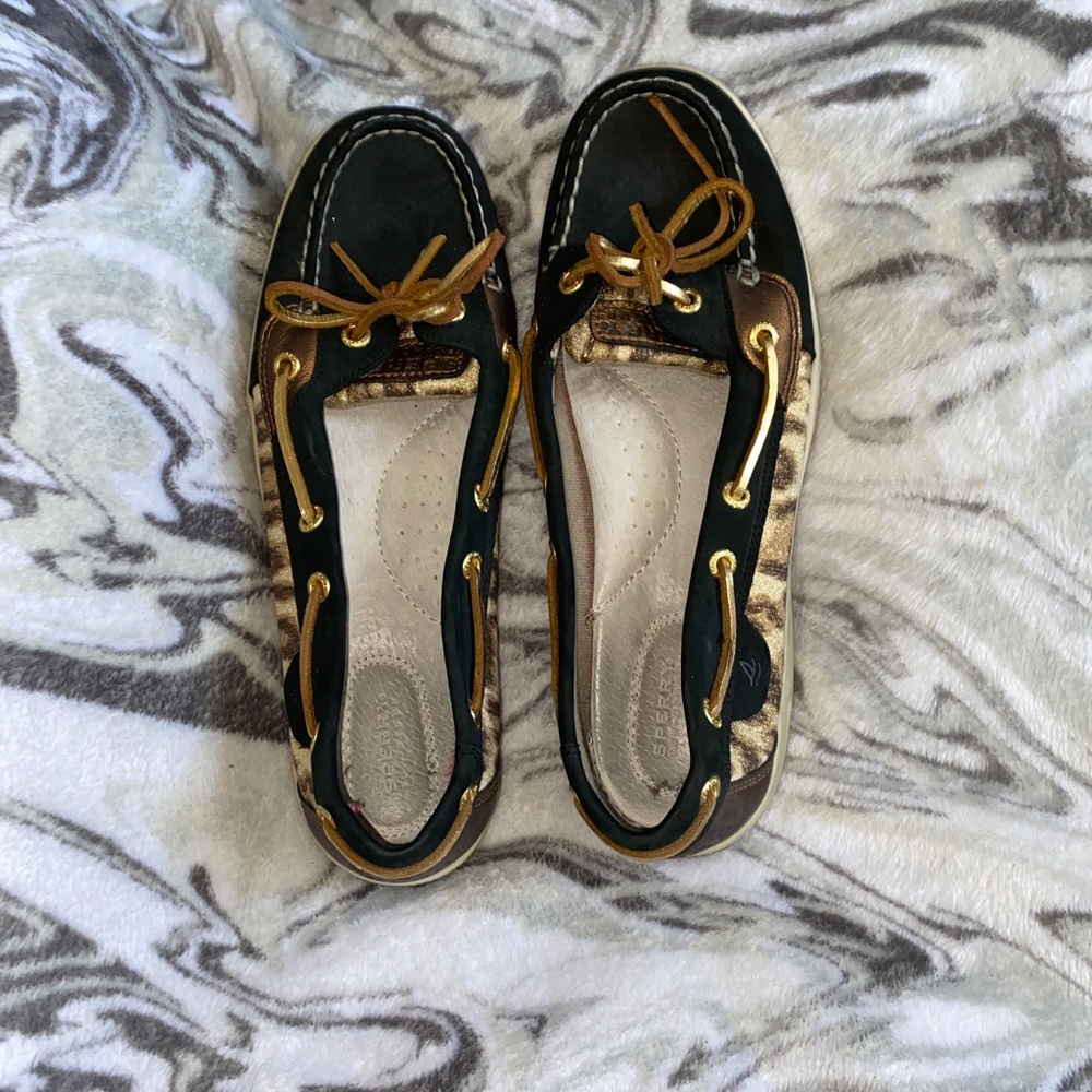 Cheetah print sperry shoes